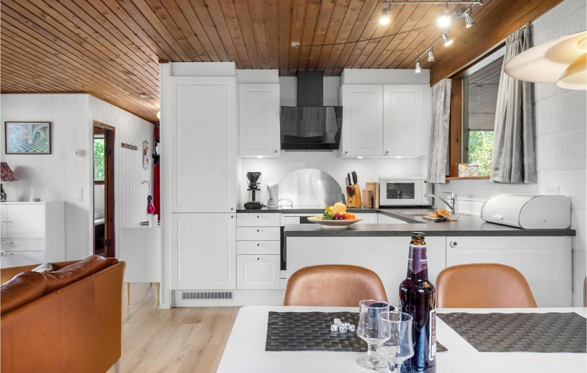 Amazing Home In Kalundborg With Kitchen ภายนอก รูปภาพ